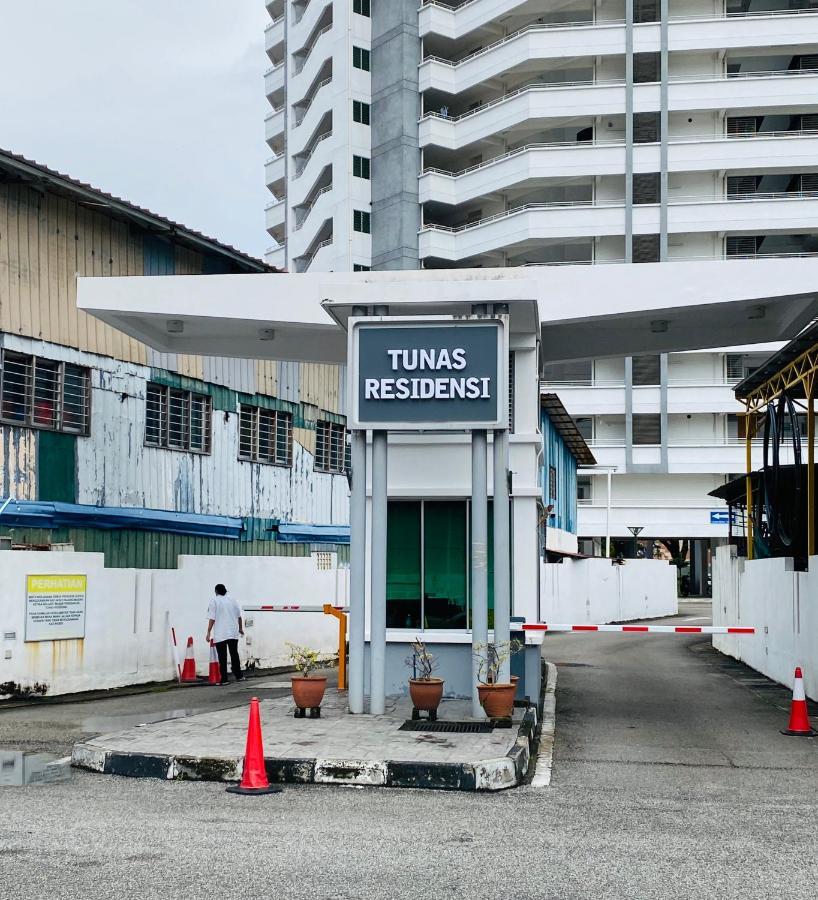 Spice Tunas 3B2B House Bayan Lepas Buitenkant foto