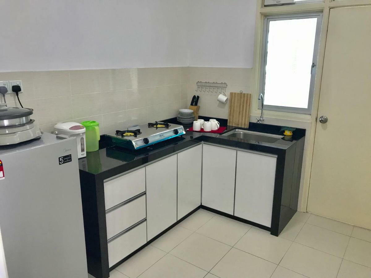 Spice Tunas 3B2B House Bayan Lepas Buitenkant foto